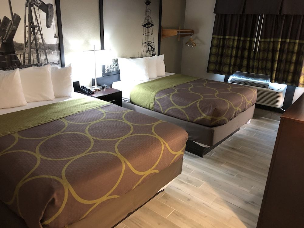 Room, 2 Queen Beds, Non Smoking