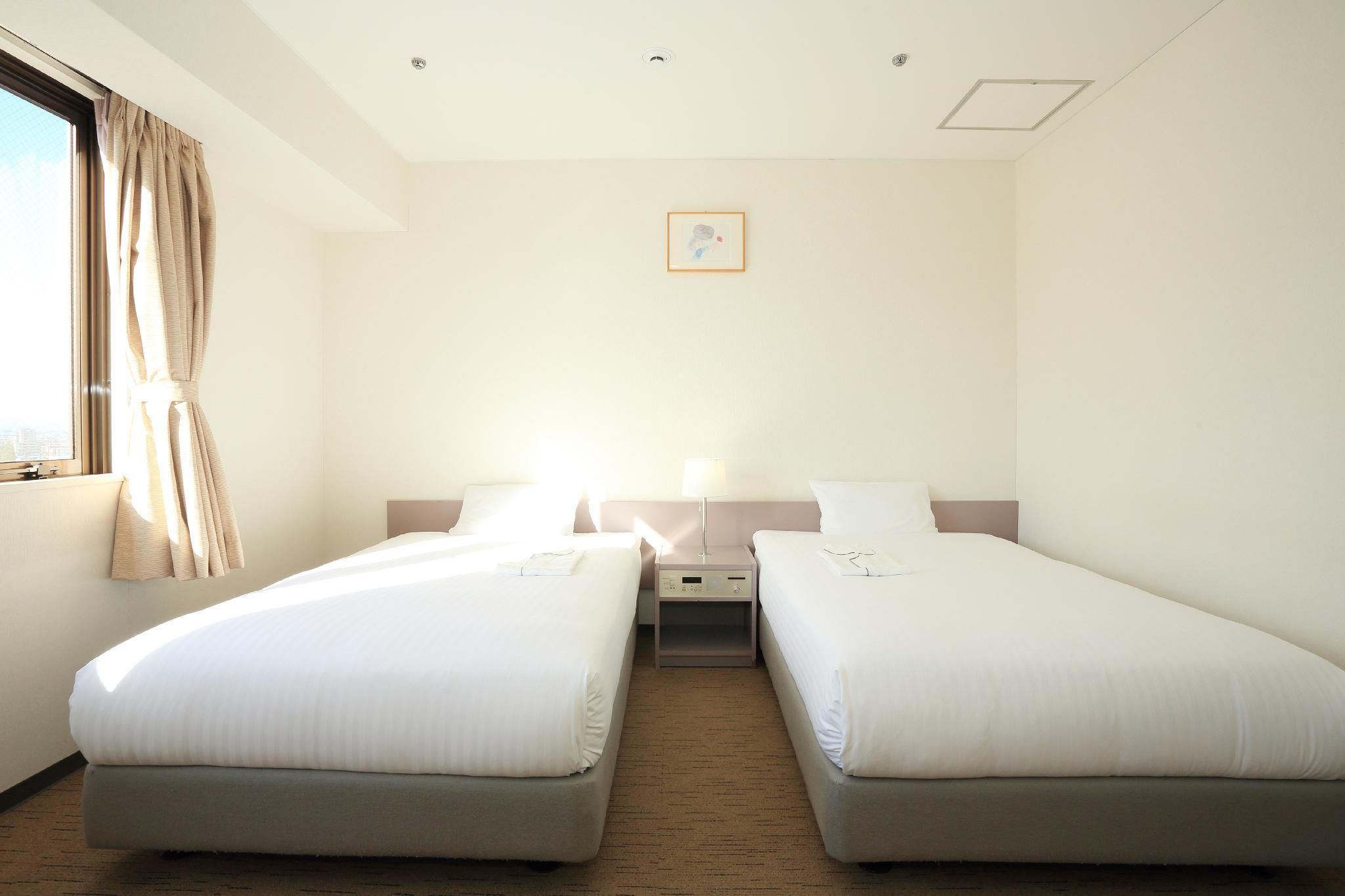Twin Room - Non-Smoking