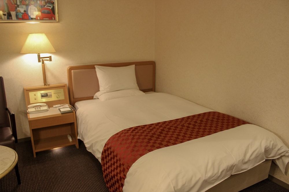 Single Room, Smoking