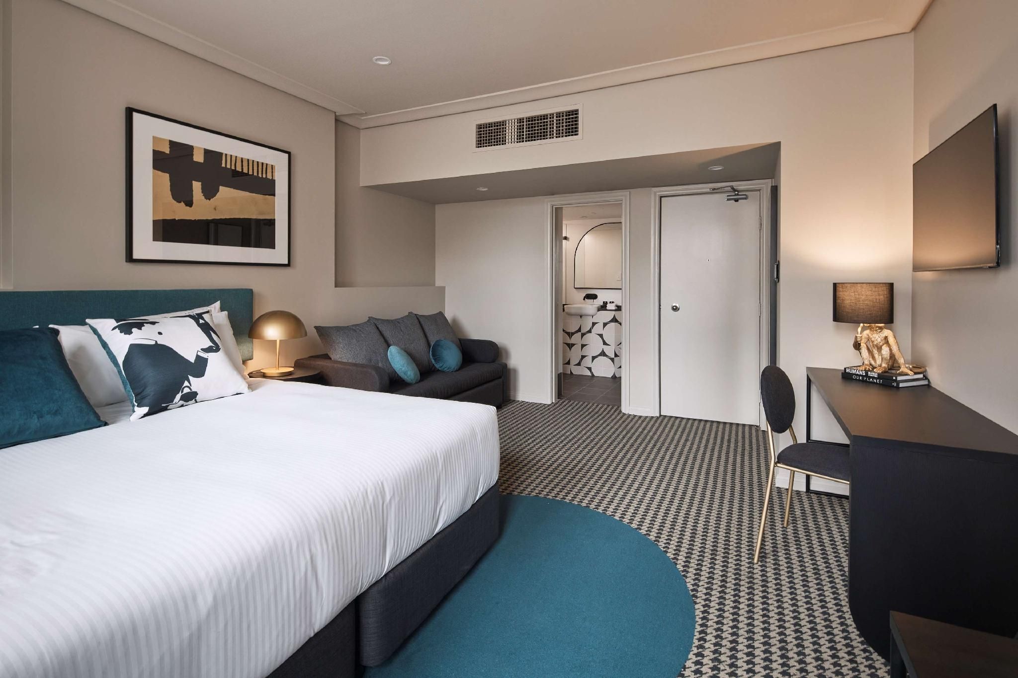 King Room with Sofa Bed