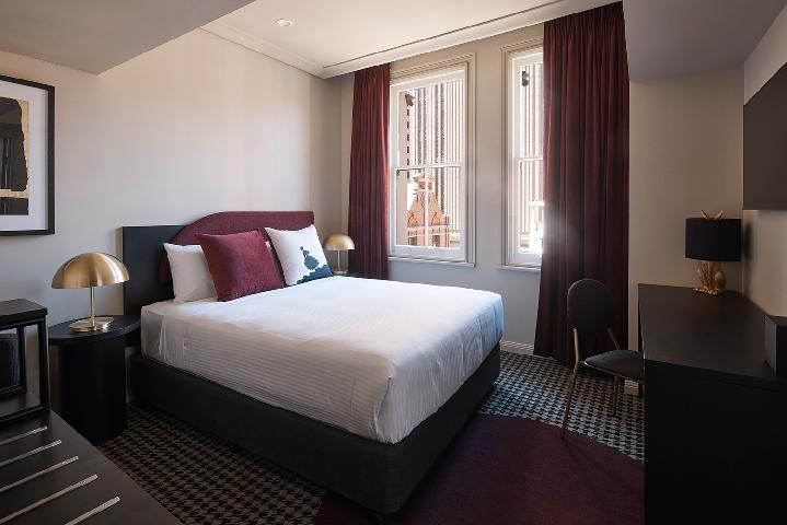 Deluxe King Room