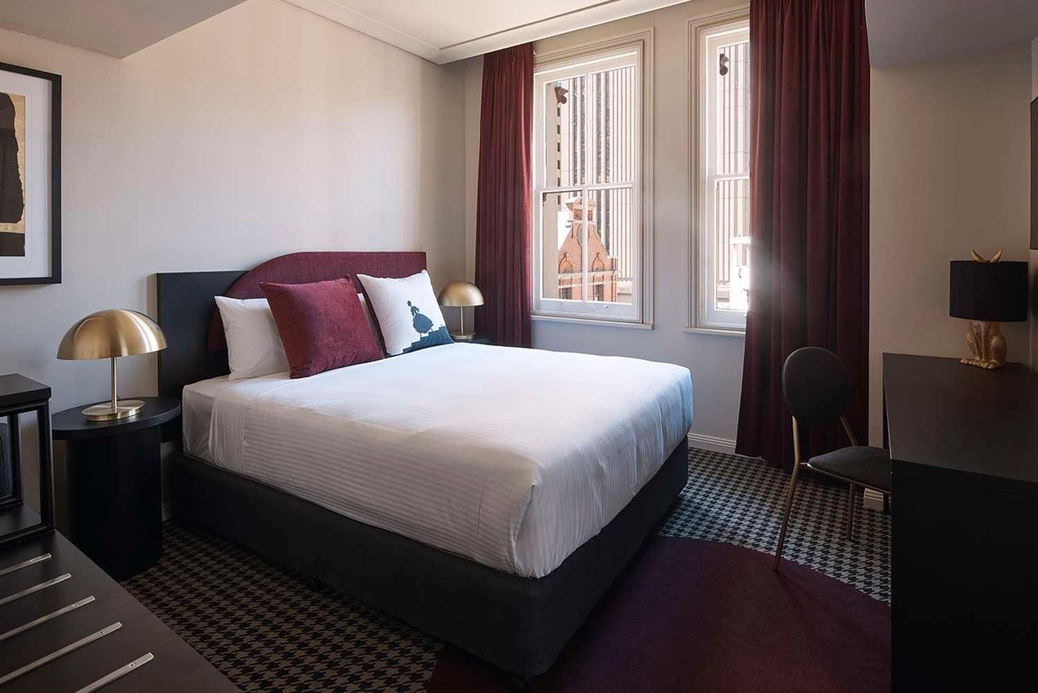Queen Room