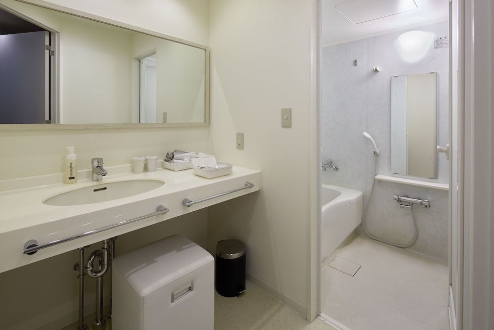 Superior Twin with Sofa Bed for 2 People, C/I 6PM, C/O 12PM