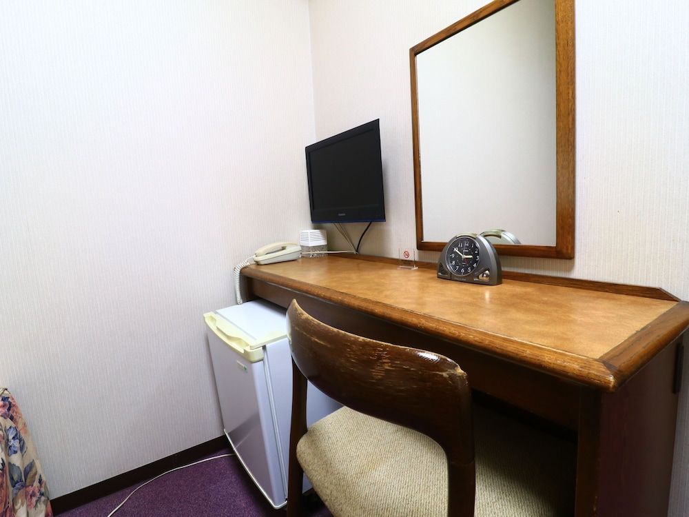 Basic Single Room, 1 Twin Bed, Smoking