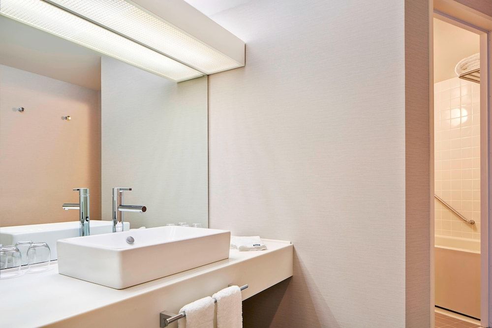 The Westin Rusutsu Resort Luxury Suite, 1 Bedroom (Two Story) 7