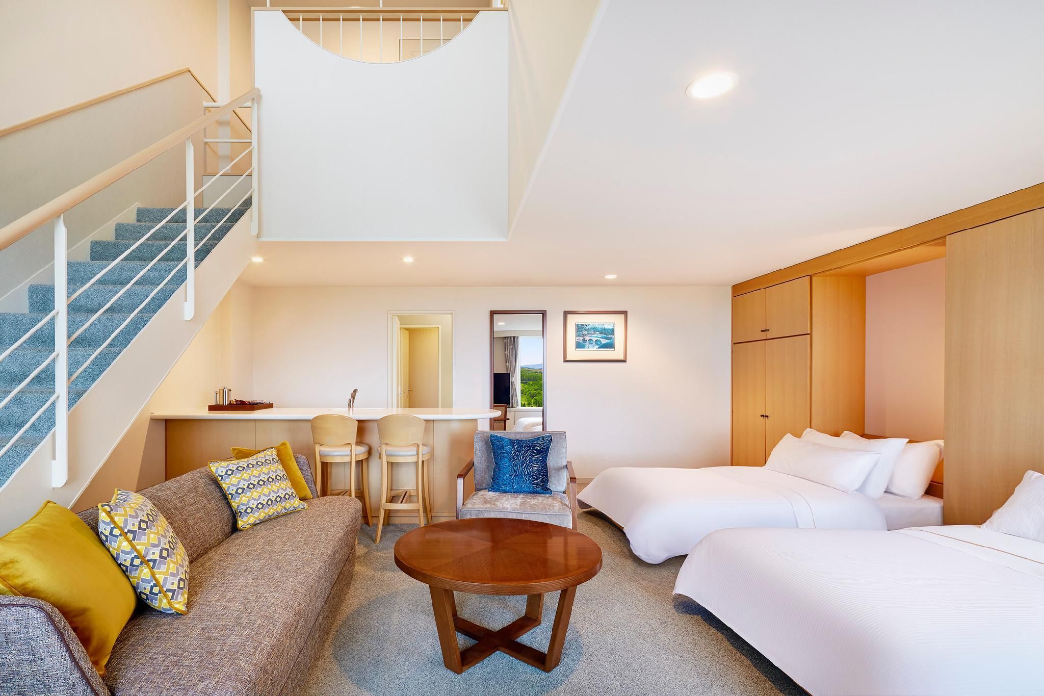 Luxury (3 BEDS), 1 Bedroom Bi-level Suite, 3 Twin, Alternate: Murphy/wall bed