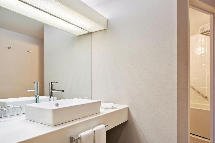 Standard (1 King), 1 Bedroom Bi-Level Loft, 1 King, Alternate: Murphy/Wall Bed, Low Floor