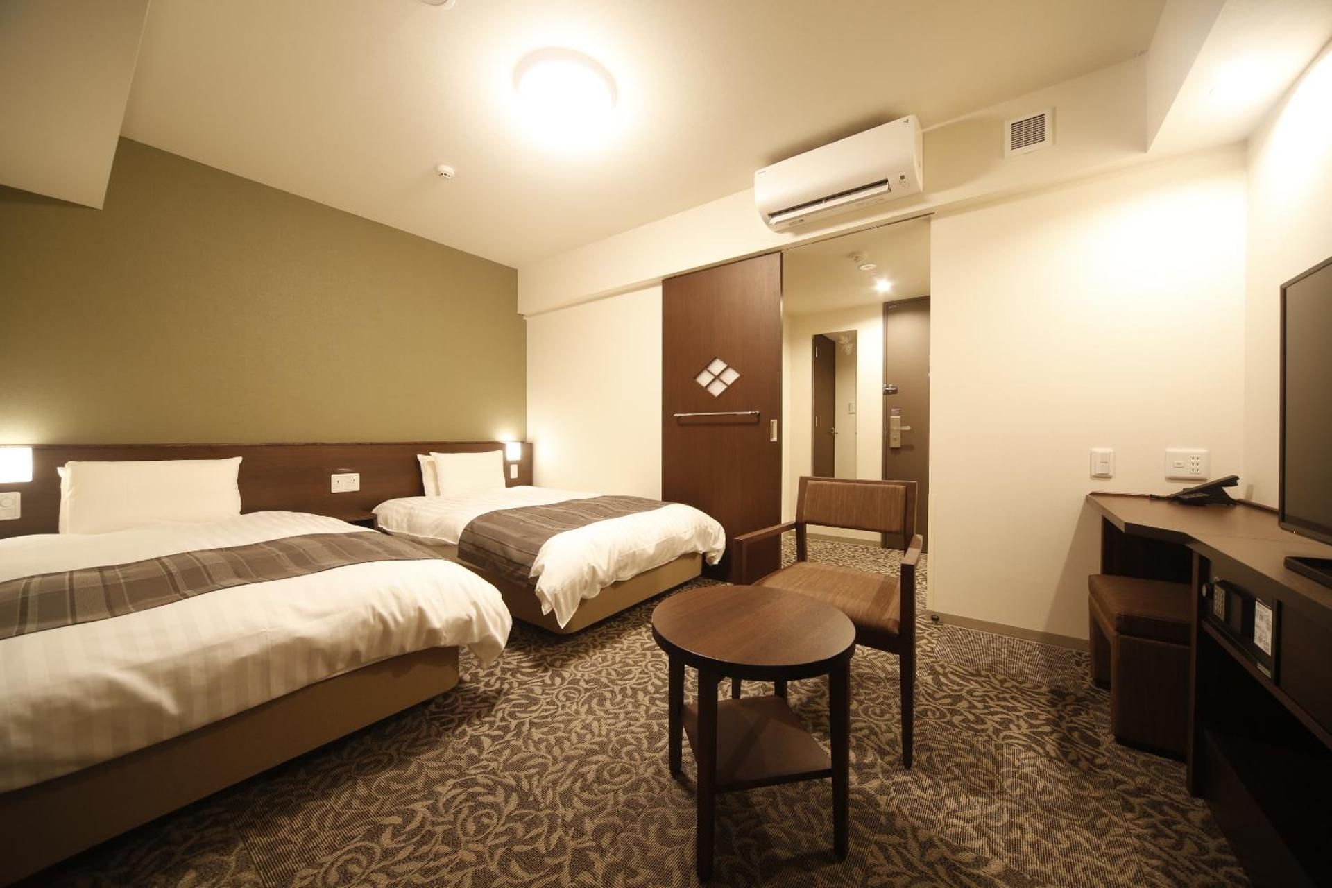 Moderate Twin Room - Non-Smoking