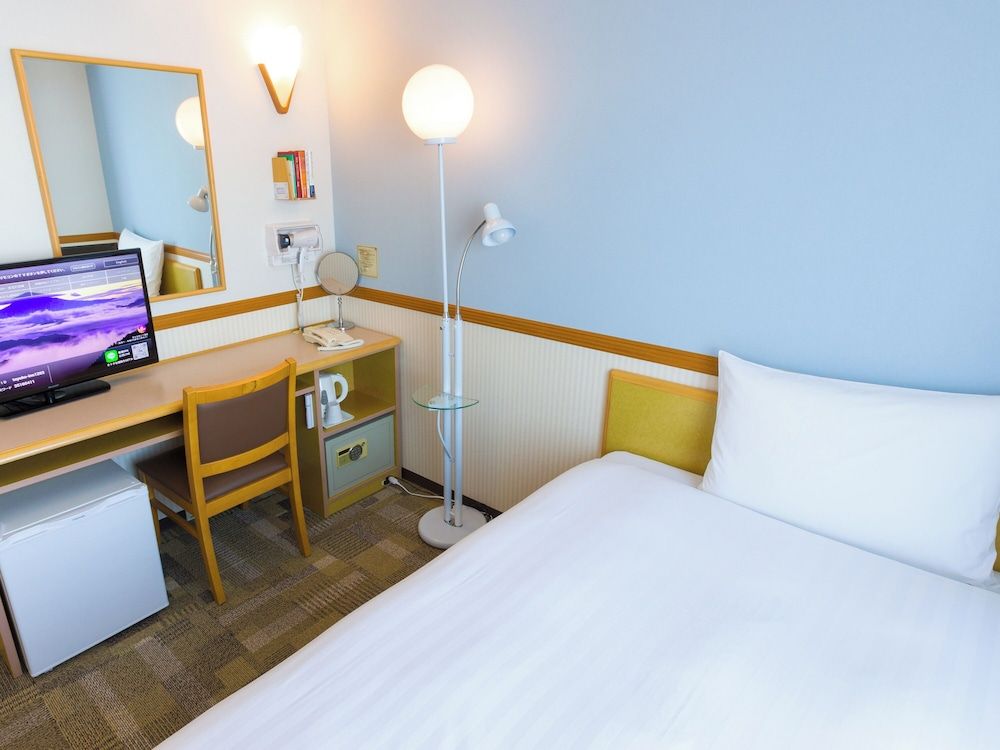 undefined Toyoko Inn Tokyo Station Shin Ohashi Mae 3