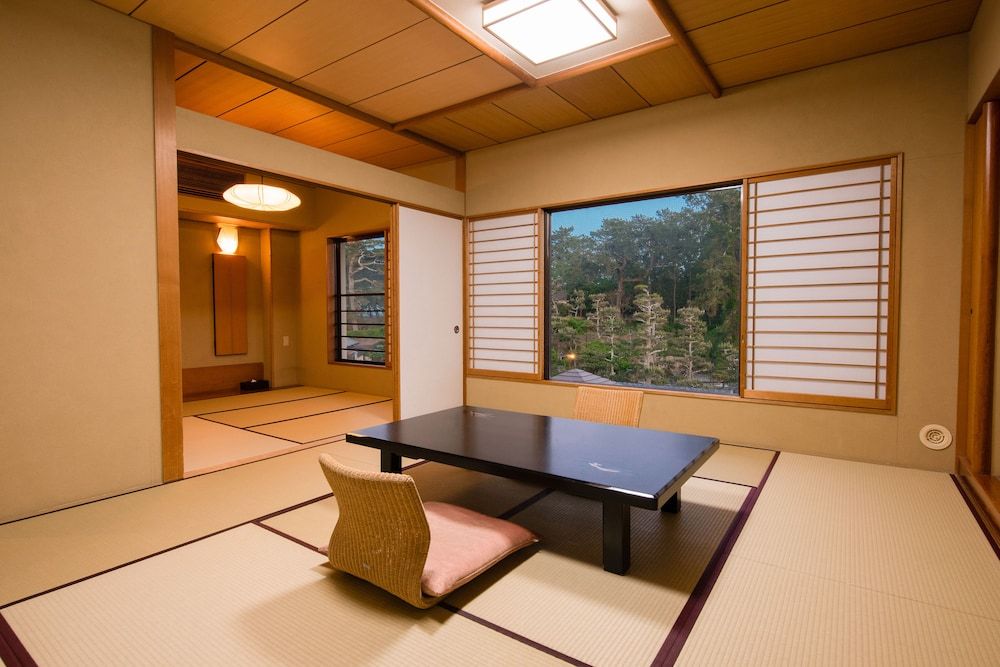 Superior Japanese Style Room
