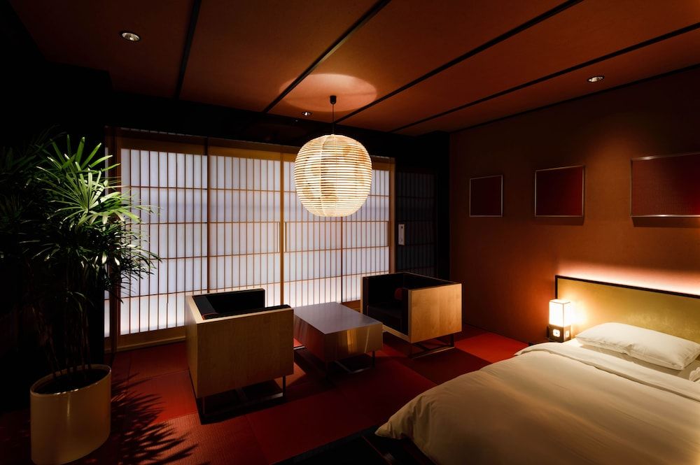 undefined The Screen 7