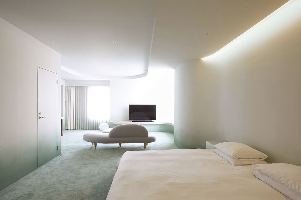 undefined The Screen 4