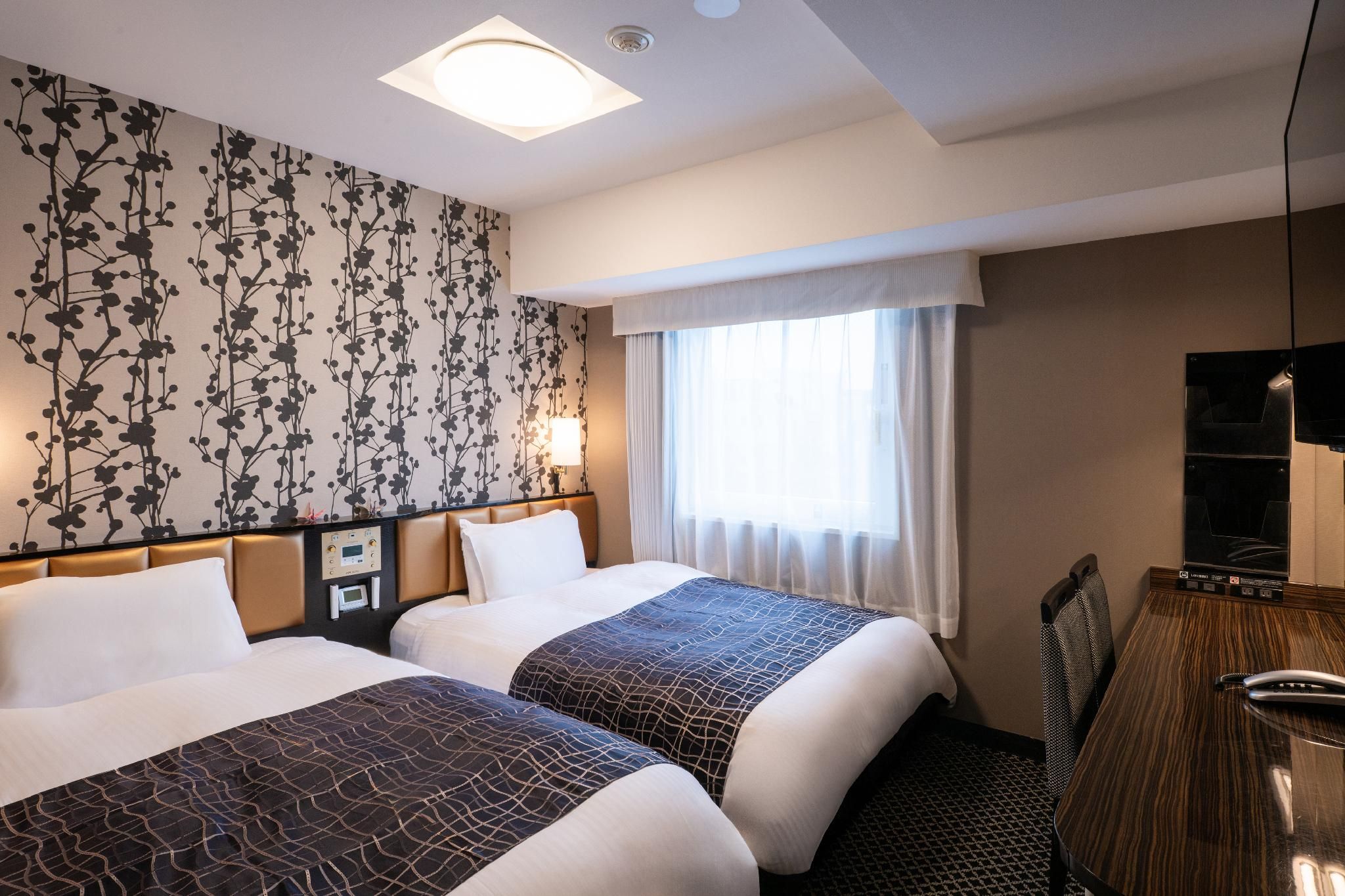 Twin Room - Non-Smoking