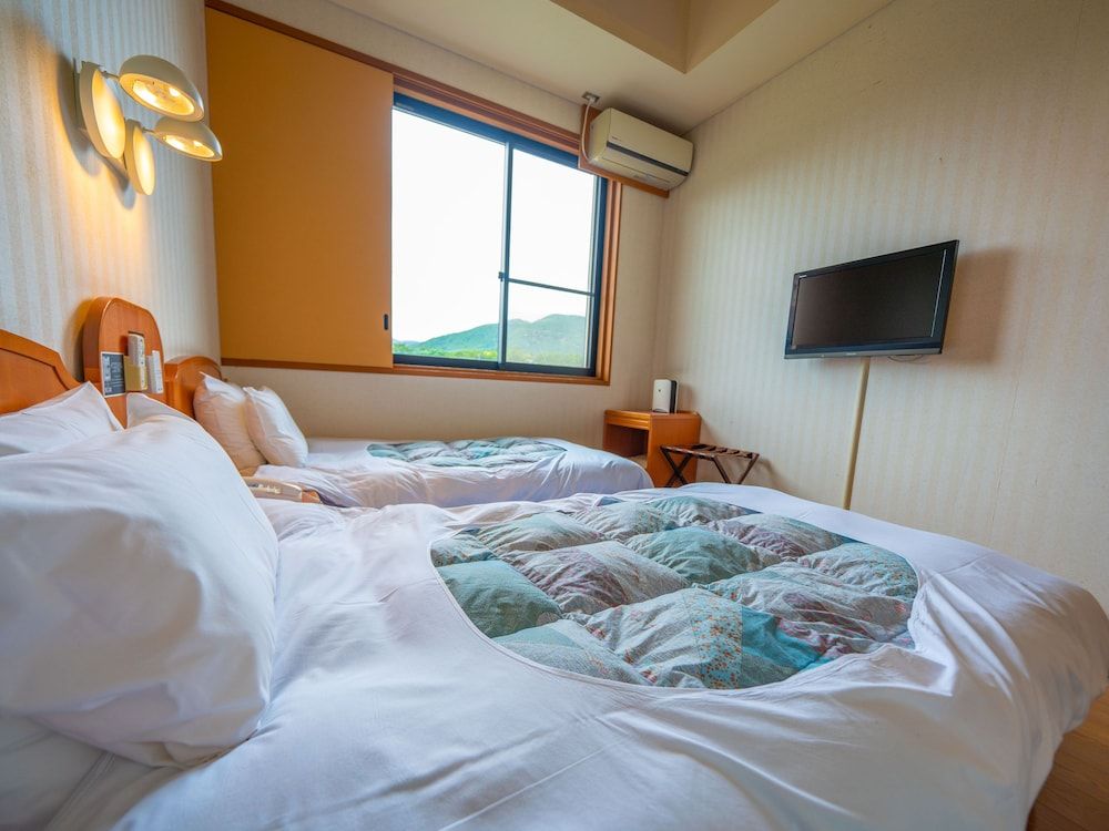 Twin Room (14 sqm)