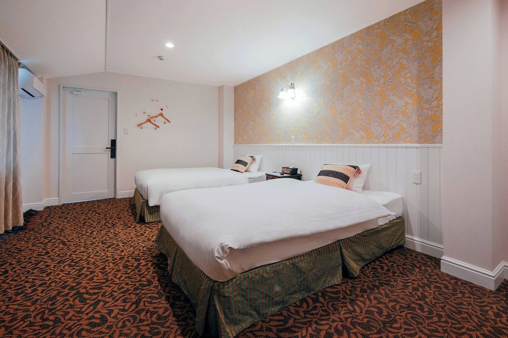 Deluxe Family Room 2F