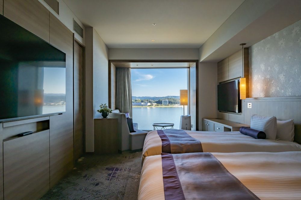 Executive Twin Room, Lake View, Non Smoking (New Main Building)