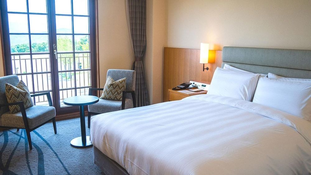 ARAI Bldg. Superior Double (1 bed)