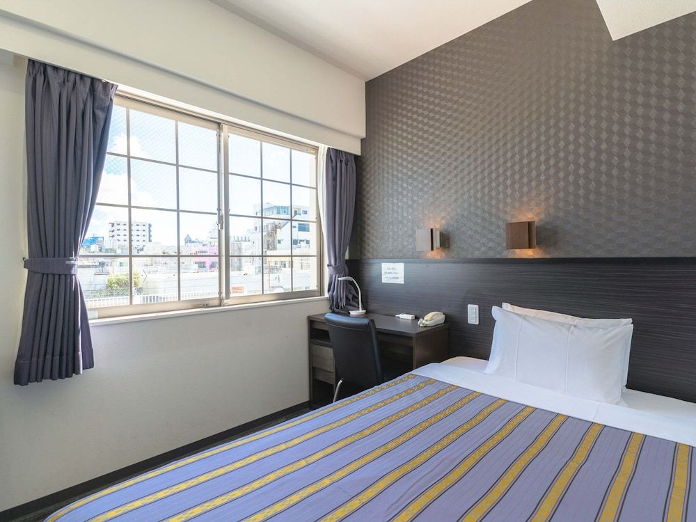 Semi Double Room