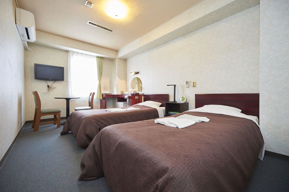 Standard Twin Room, Smoking