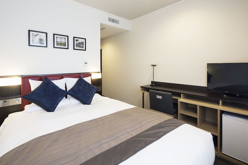 Standard Double Room, Smoking