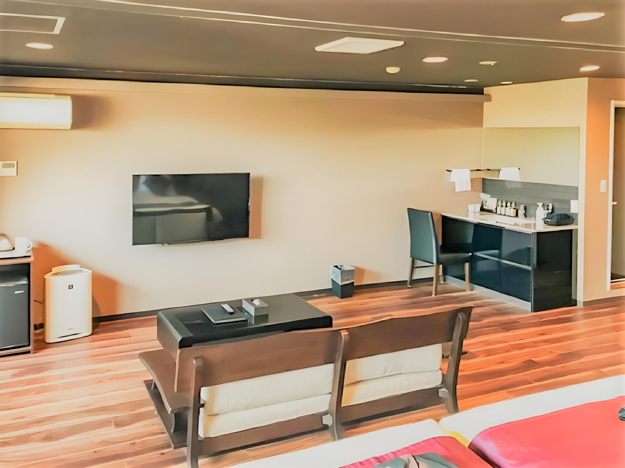 Modern Japanese Western Superior Room with Open-Air Bath - Non-Smoking