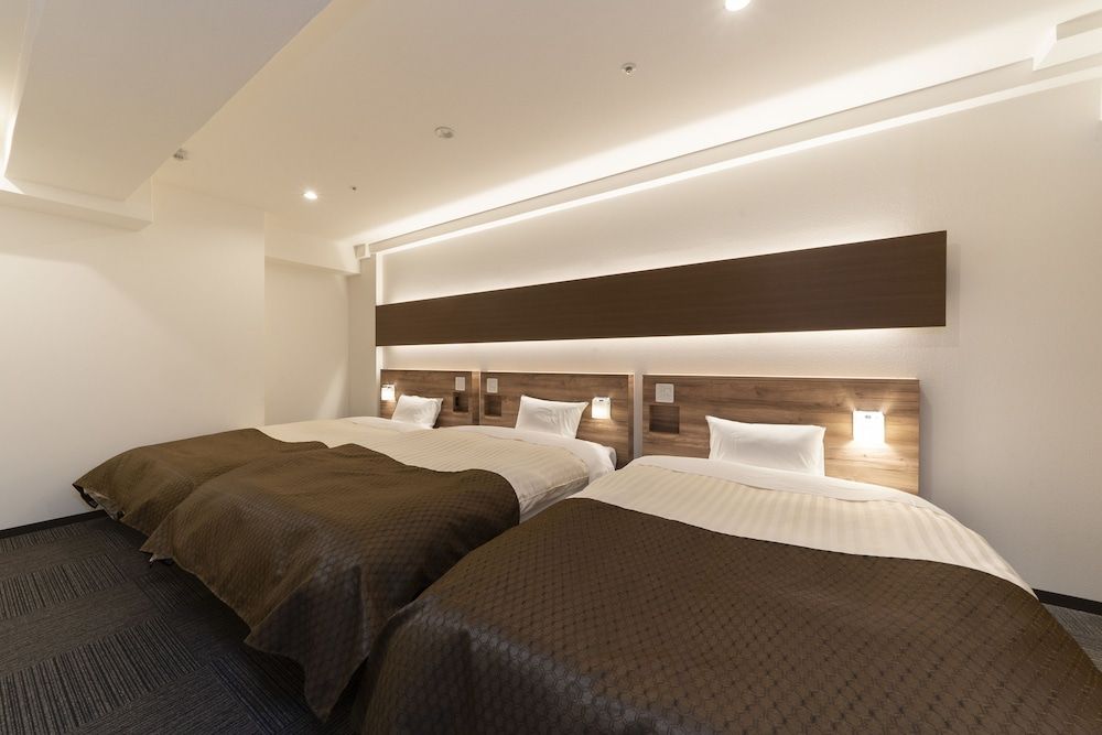 Interconnecting Family Rooms - Non Smoking