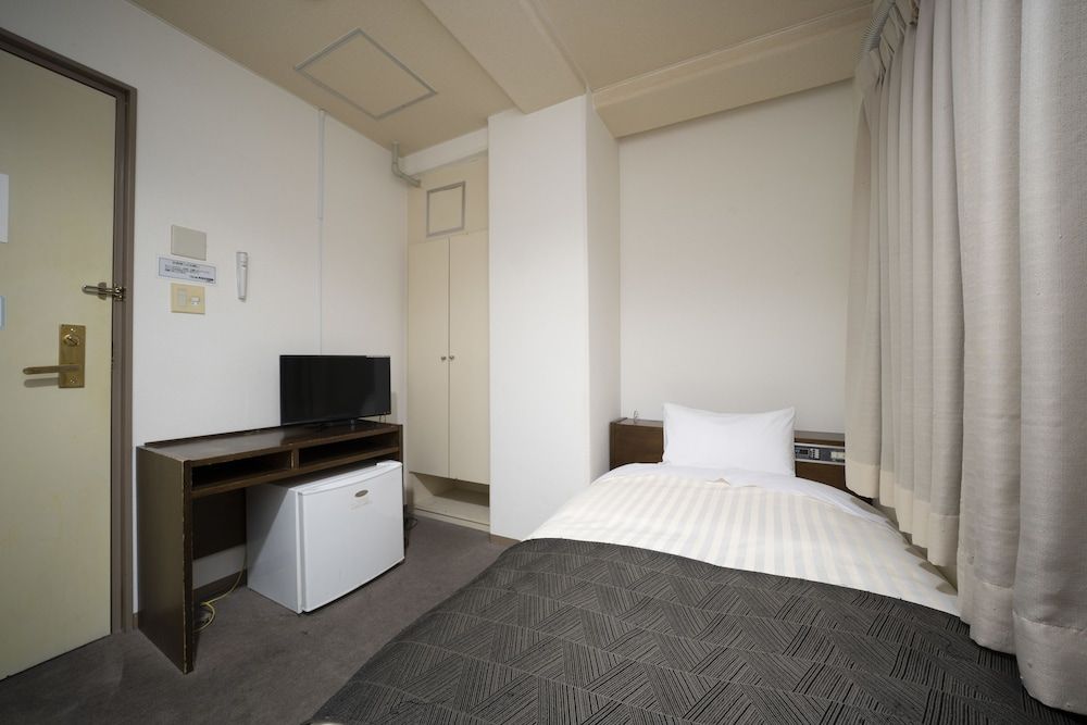 Economy Single Room - Smoking