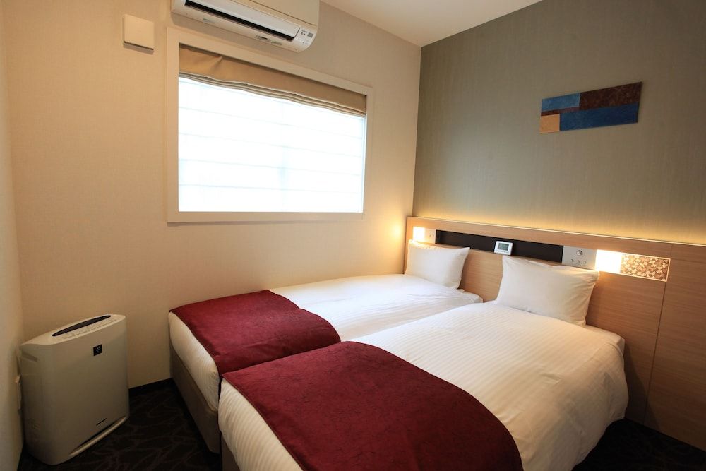 Urban Hotel Kyoto Nijo Premium Economy Twin Room, Non Smoking 4