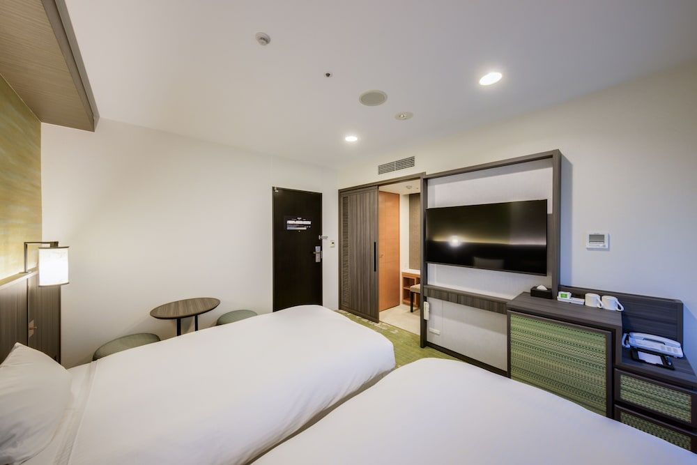 Comfort Floor Wide Twin, Non Smoking