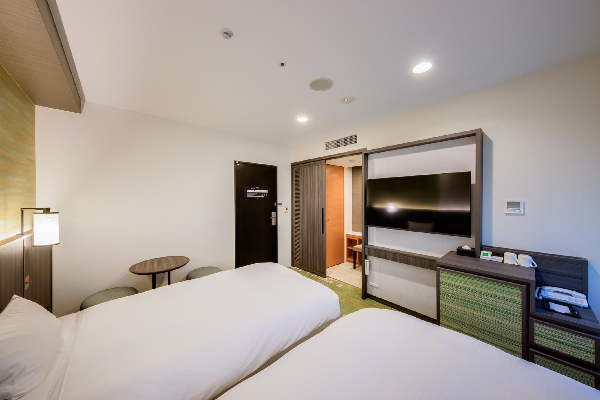 Comfort Wide Twin Room - Non-Smoking