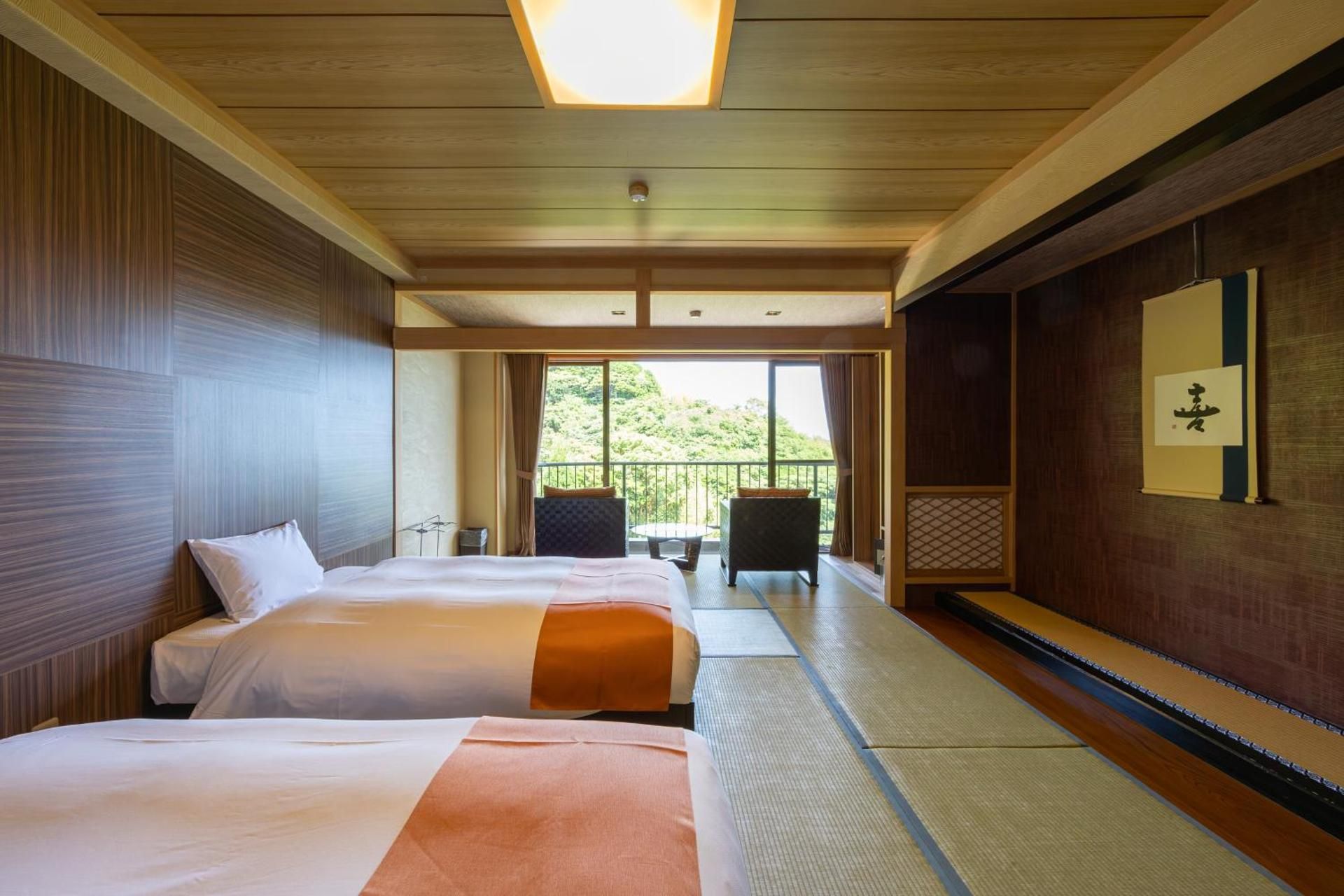 Twin Room with Shower