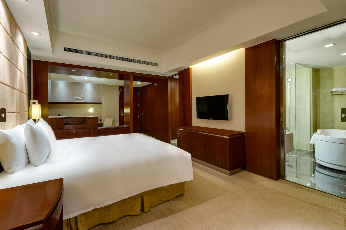 2 King Beds Presidential Suite Smoking