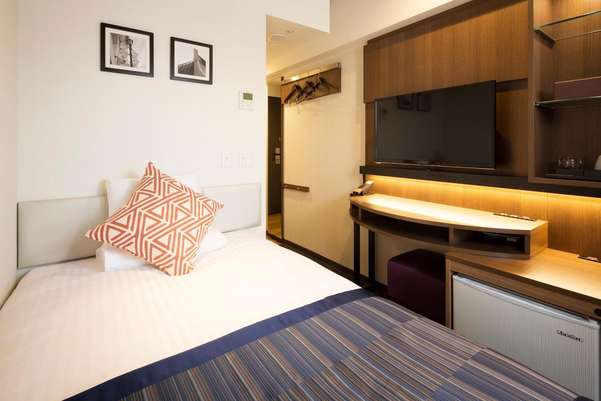 Economy Single Room Non-Smoking with Shower Booth