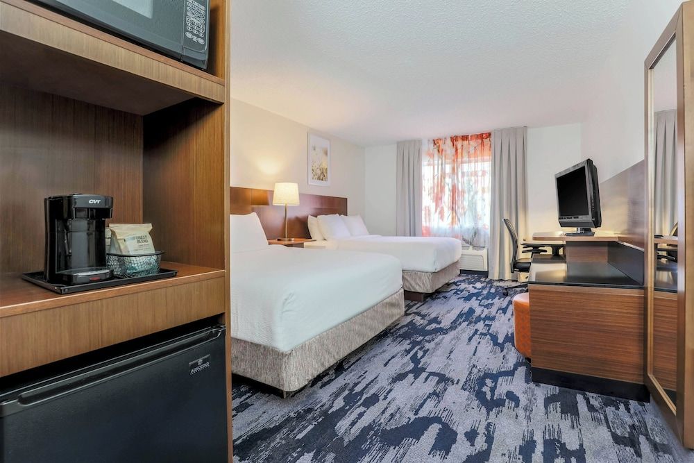 undefined Fairfield Inn & Suites Houston Westchase 7