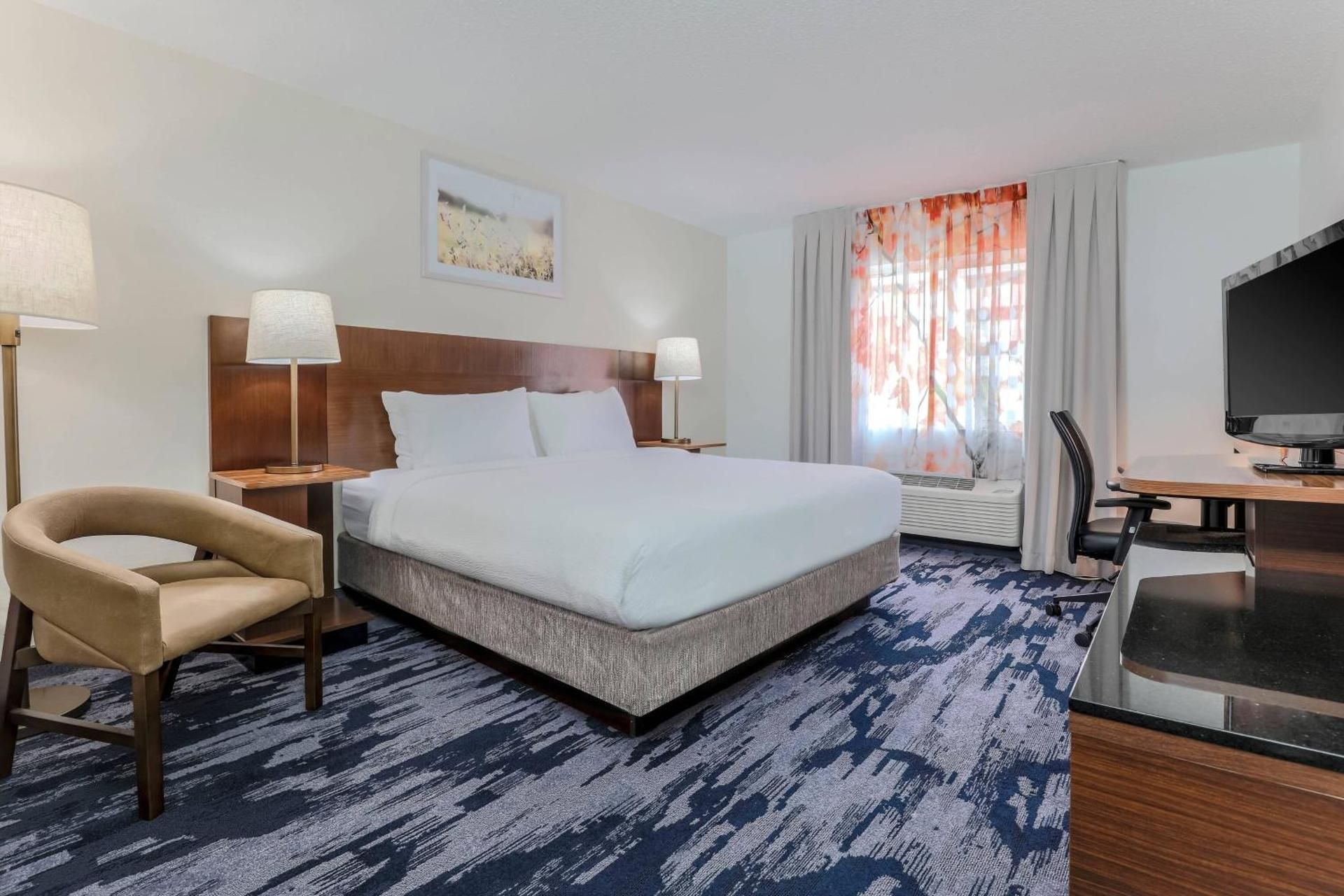 undefined Fairfield Inn & Suites Houston Westchase 5