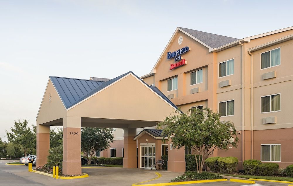 undefined Fairfield Inn & Suites Houston Westchase 6