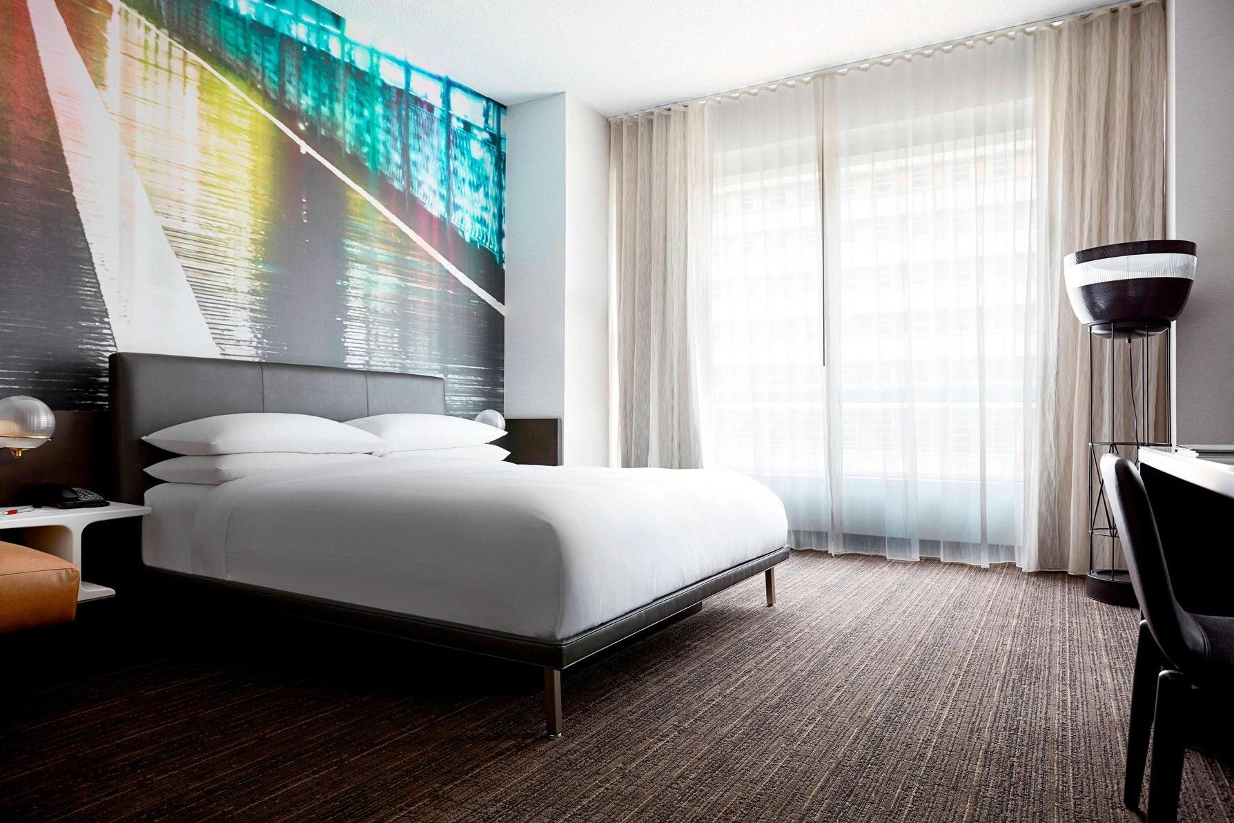 Guest Room, 1 King