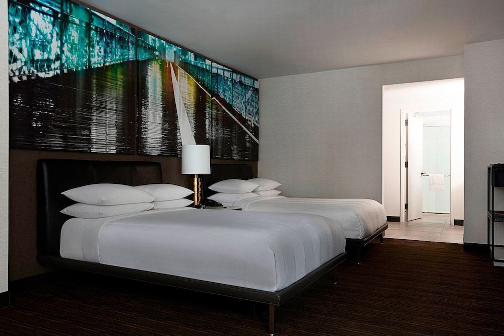 Room, 2 Double Beds (Hearing Accessible)