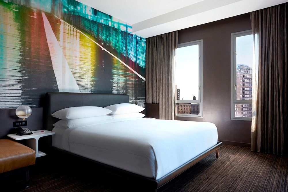 Room, 1 King Bed (Mobility Accessible, Tub)
