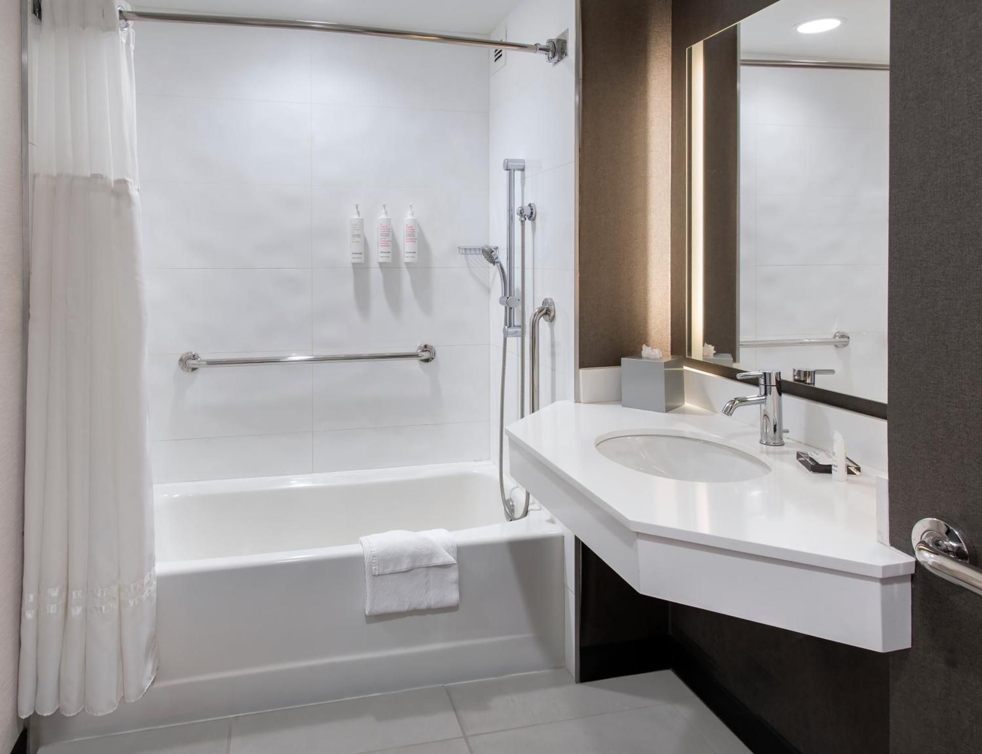 Executive, Larger Guest Room, 2 Double