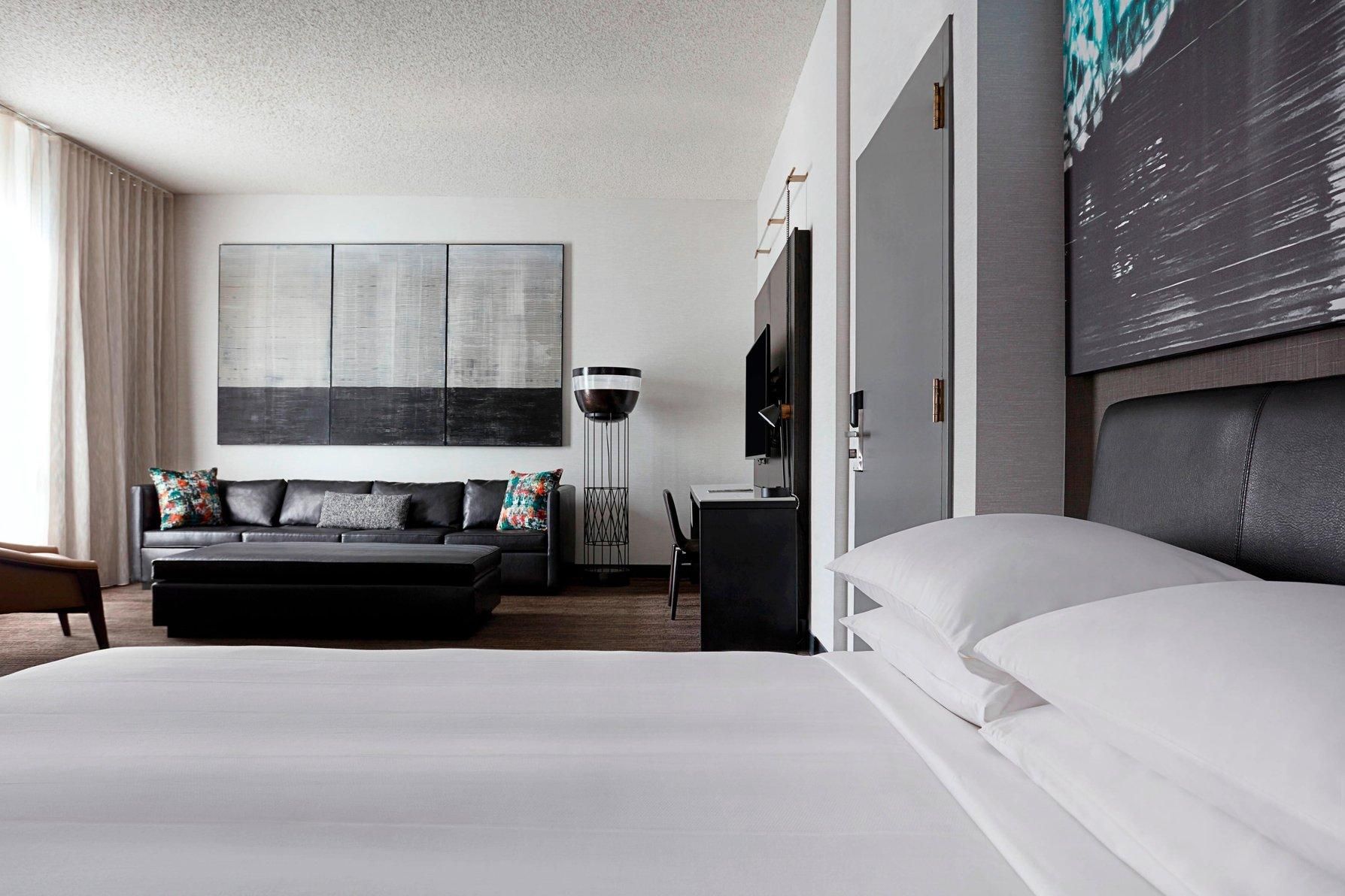 1 Bedroom Suite, 2 Double, Sofa bed