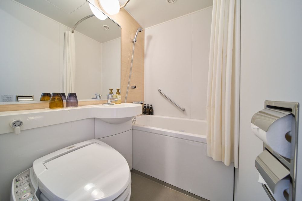 JR WEST GROUP VIA INN ABENO TENNOJI Compact Twin Room, Non Smoking 6