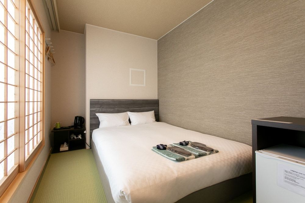 Japanese and Western double room,1 double bed