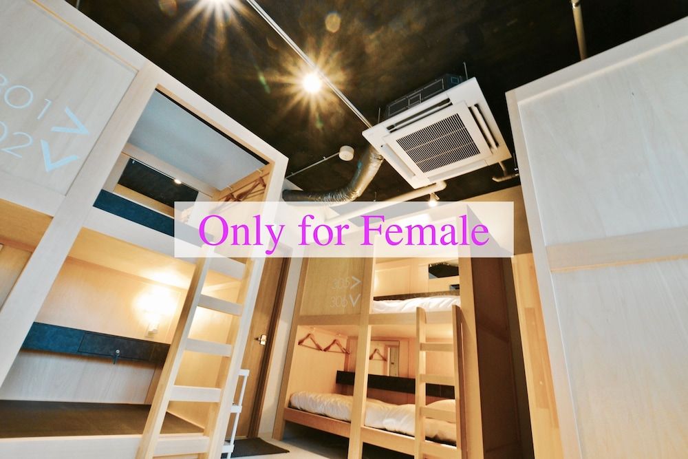 Bunk Bed in 8-Beds Female Dormitory Room