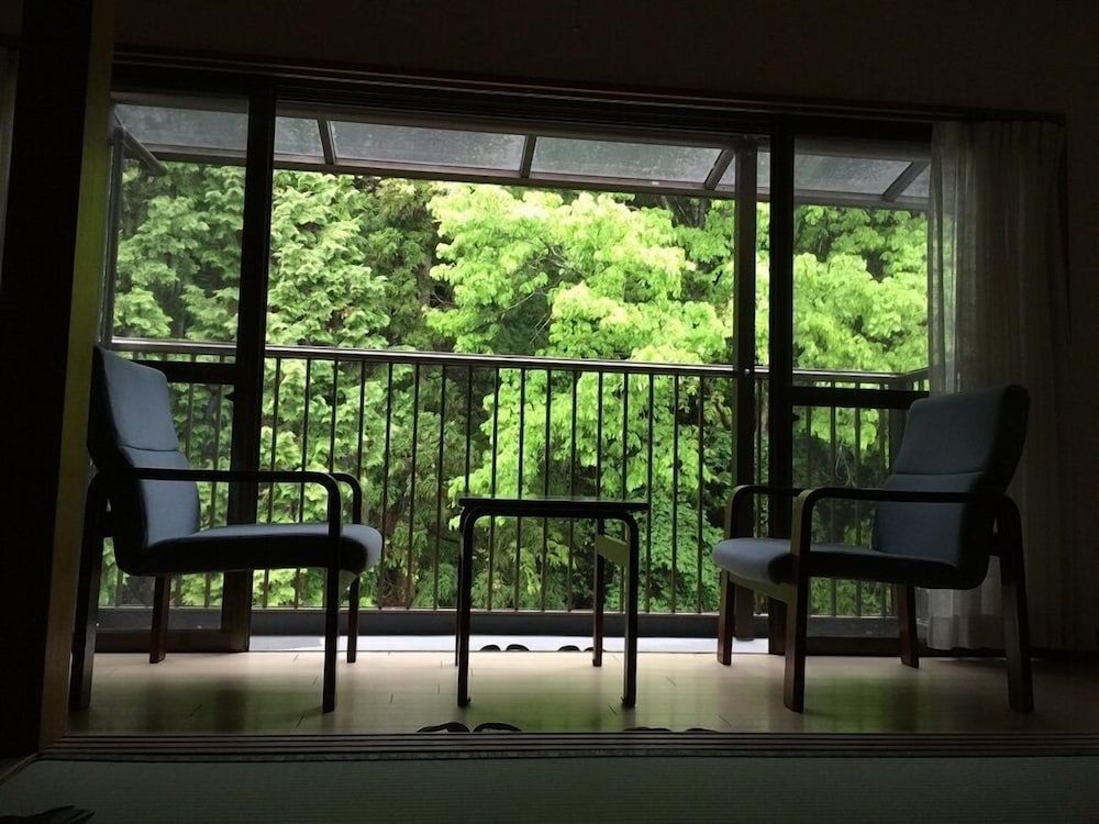 Japanese Tatami Room, Non-smoking (Customer cannot check-in after 9pm)  No Restaurant around Hotel.