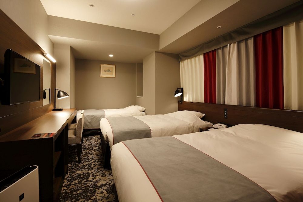 Triple Room, Non Smoking (2 single beds and 1 extra bed)
