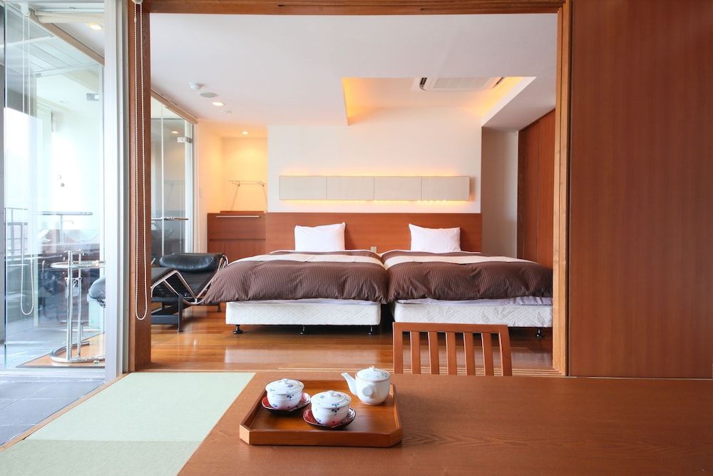 Suite Room with Tatami Area with Open-Air Bath, (Lake View)