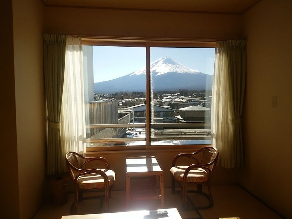 Japanese Western Twin Room, (Mt.Fuji View)