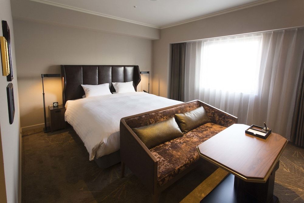 Deluxe Double Room A, Non Smoking, Breakfast Included [with Club Lounge Access]