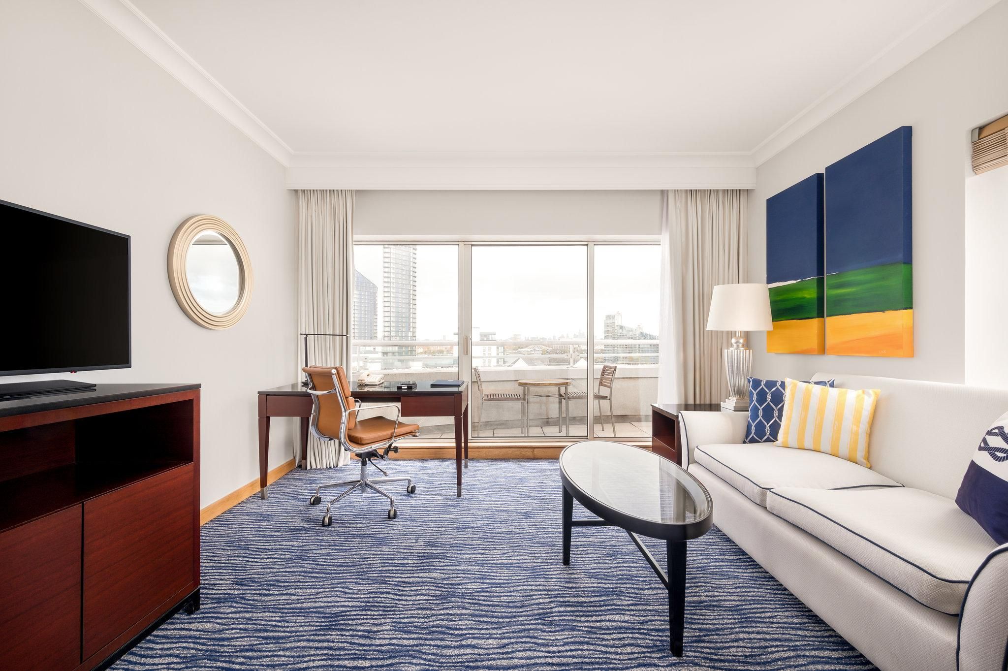 River View Suite with Two Single Beds With Free Breakfast